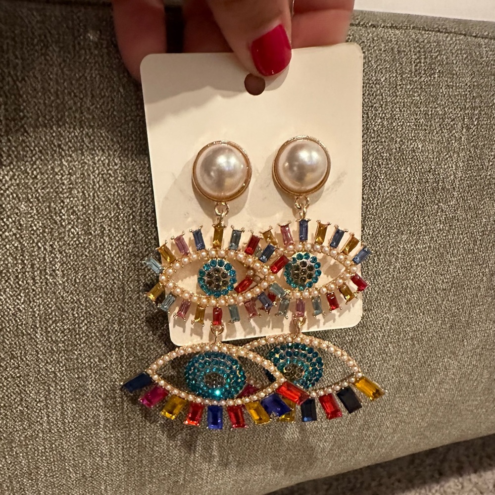 Eye Earrings NEW !!!